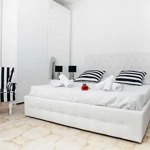 https://casa-marzia.hotelsalgherosardinia.com